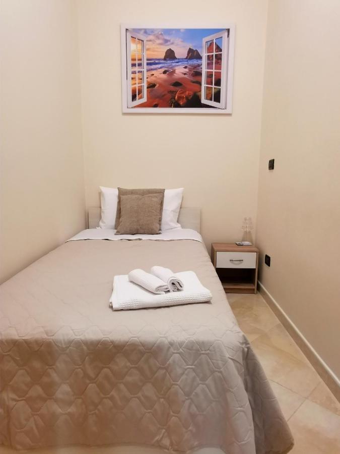 Loft Magna Grecia Reggio Calabria Centro Storico A 3 Minuti A Piedi Dal Mare Apartment ภายนอก รูปภาพ