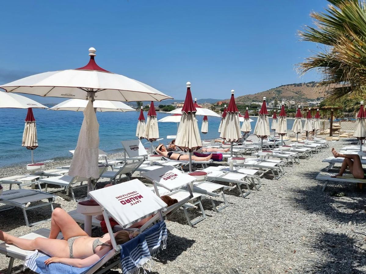 Loft Magna Grecia Reggio Calabria Centro Storico A 3 Minuti A Piedi Dal Mare Apartment ภายนอก รูปภาพ