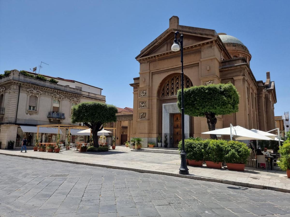 Loft Magna Grecia Reggio Calabria Centro Storico A 3 Minuti A Piedi Dal Mare Apartment ภายนอก รูปภาพ