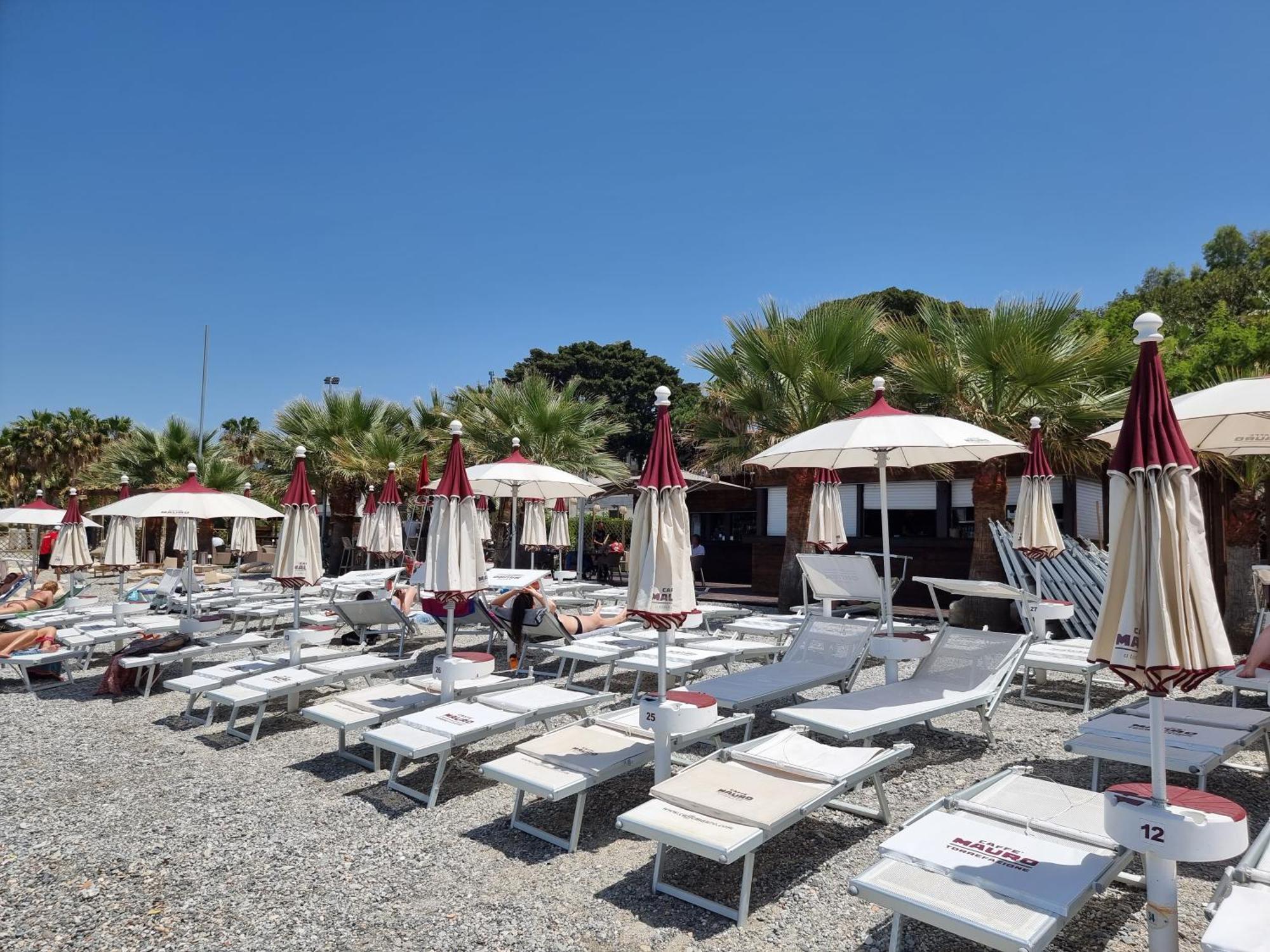 Loft Magna Grecia Reggio Calabria Centro Storico A 3 Minuti A Piedi Dal Mare Apartment ภายนอก รูปภาพ